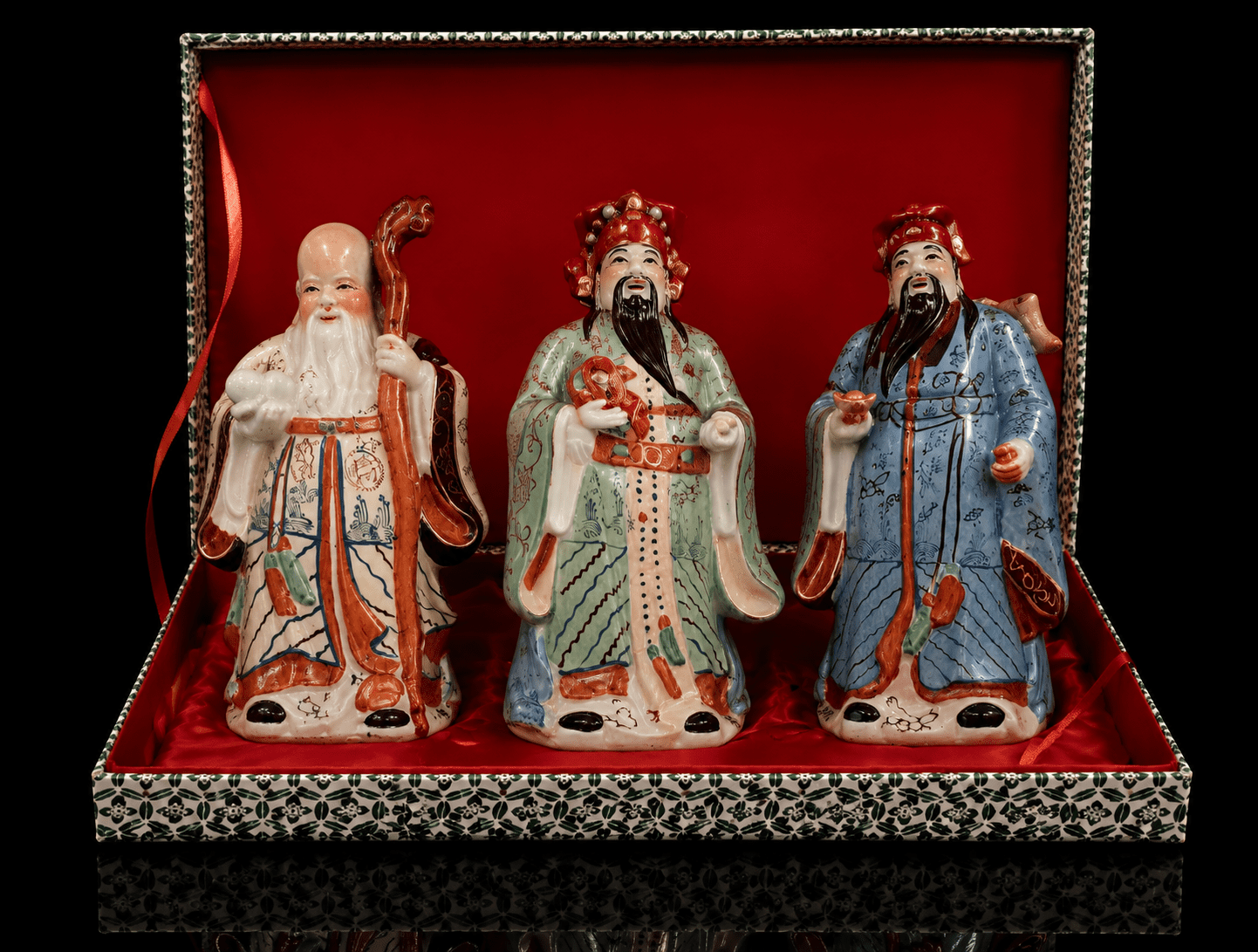 Vintage Chinese Hand-Painted Porcelain Figurines Representing The Sanxing Deities, Comes Cased in Red Velvet. - Image 7