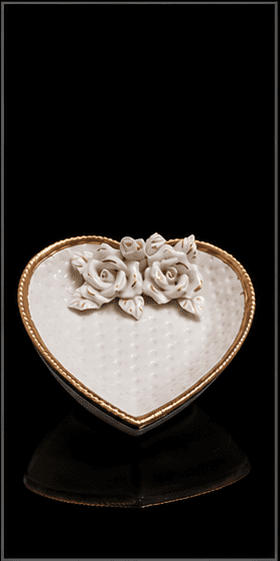 Vintage Porcelain Heart-Shaped Trinket Dish With Handcrafted Roses & Gold Leaf Accents - Image 4