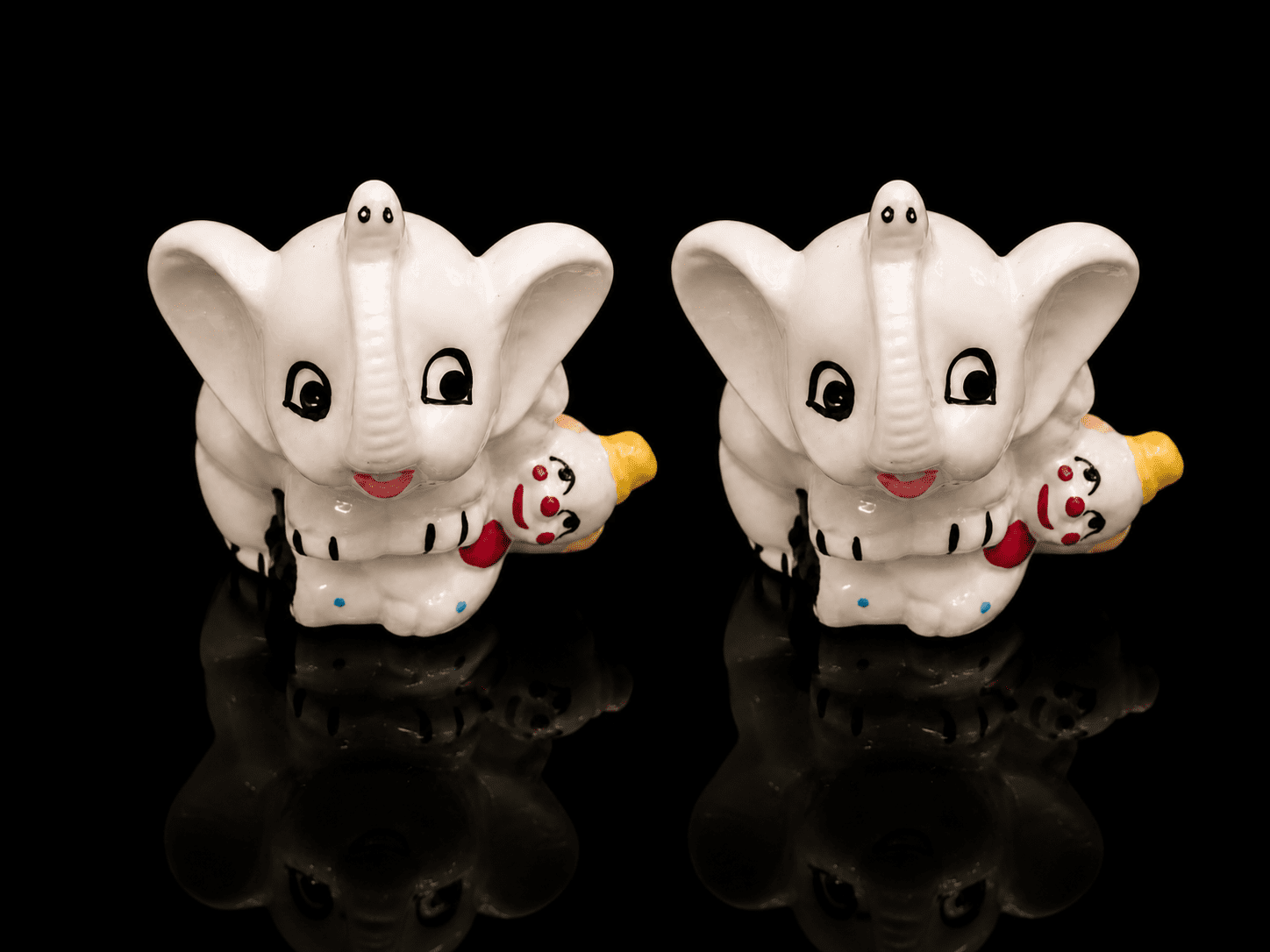Vintage Lucky Feng Shui Trunk-Up Elephant Figurine - Image 7