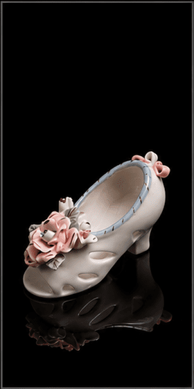 Vintage Bone China Ladies High-Heeled Shoe With Pink Roses & Bow - Image 2